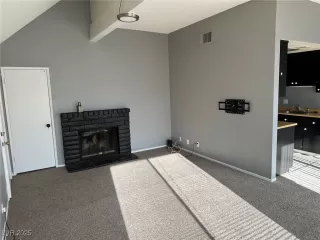 Photo #2: 2700106 Listing 