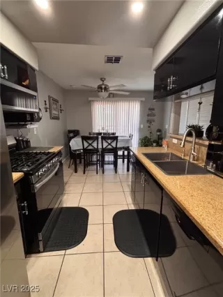 Photo #6: 2700132 Listing