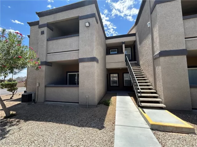 MLS: 2700148 Condo For Sale