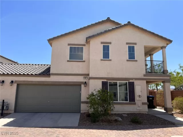 MLS: 2700152 Condo For Sale