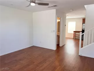 Photo #3: 2700152 Listing 