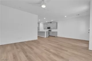 Photo #2: 2700199 Listing 