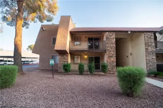 Photo #1: 2700208 Listing