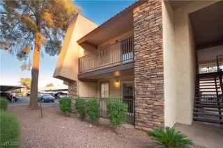 Photo #2: 2700208 Listing