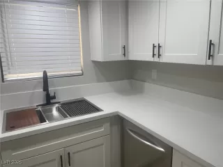 Photo #3: 2700223 Listing 