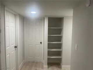 Photo #6: 2700223 Listing 