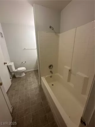 Photo #4: 2700230 Listing 