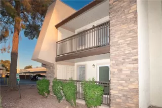 Photo #4: 2700233 Listing