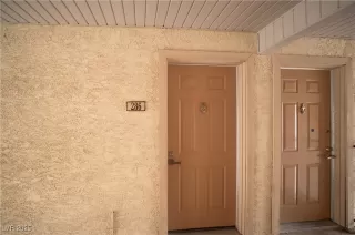 Photo #6: 2700233 Listing