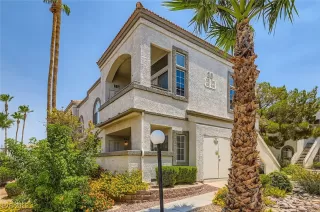 Photo #1: 2700243 Listing 