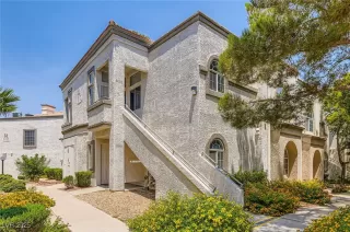 Photo #2: 2700243 Listing 