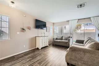 Photo #6: 2700243 Listing 