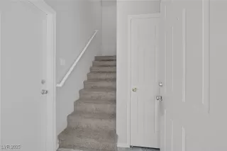 Photo #3: 2700253 Listing 