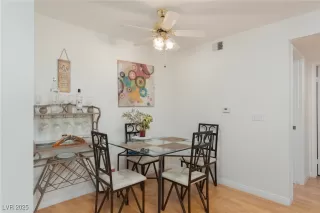 Photo #5: 2700275 Listing 