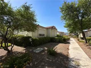 Photo #2: 2700280 Listing