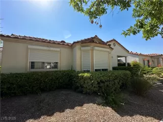 Photo #5: 2700280 Listing