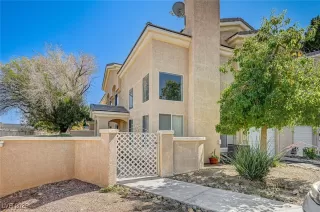 More Details about MLS # 2700300 : 3950 SANDHILL ROAD 123