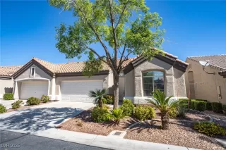 Photo #2: 2700322 Listing