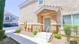 Photo #1: 2700350 Listing 