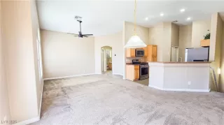 Photo #3: 2700350 Listing 