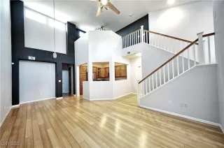 Photo #3: 2700357 Listing 