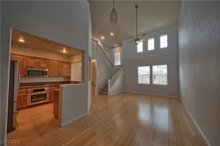 Photo #4: 2700357 Listing 