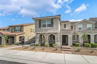 Photo #1: 2700375 Listing 