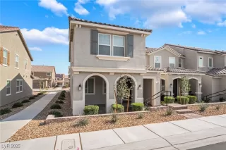 Photo #2: 2700375 Listing 