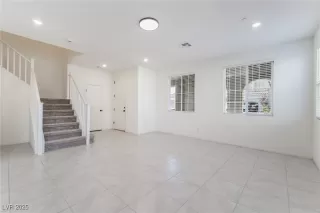 Photo #6: 2700375 Listing 