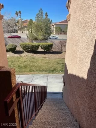 Photo #1: 2700413 Listing 