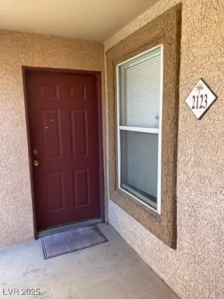 Photo #2: 2700413 Listing 