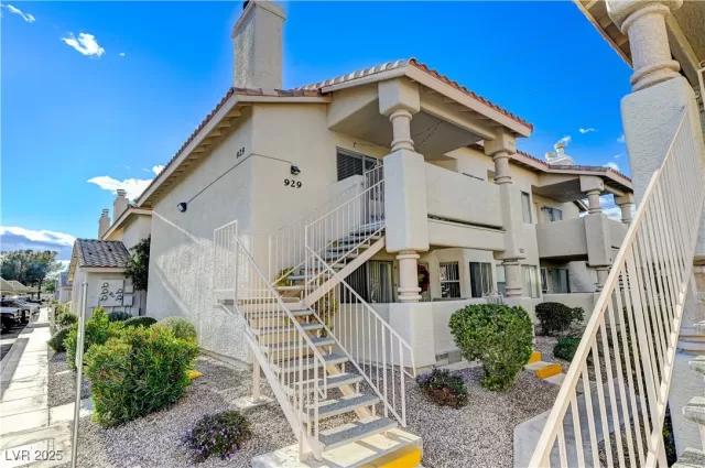 MLS: 2700419 Condo For Sale