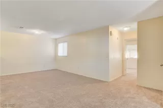 Photo #2: 2700425 Listing 