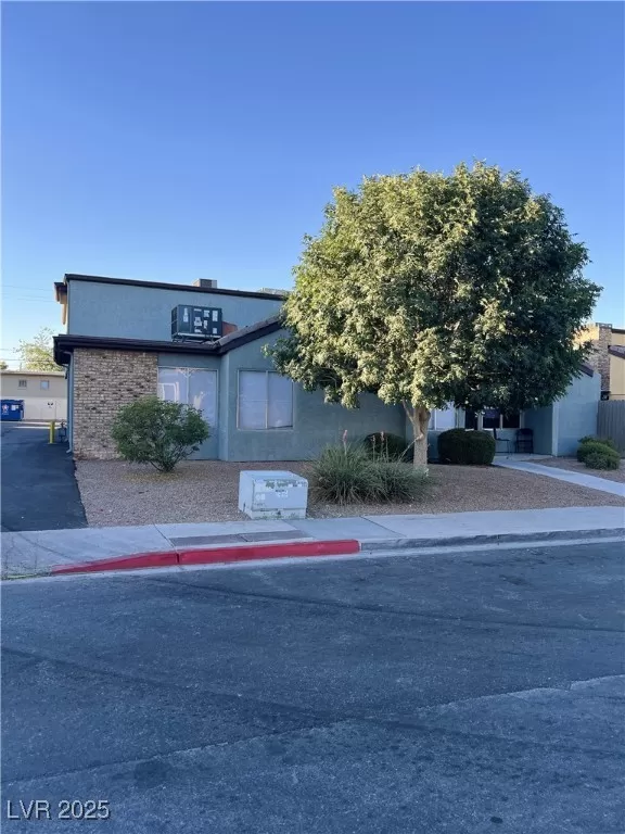 MLS: 2700462 Condo For Sale