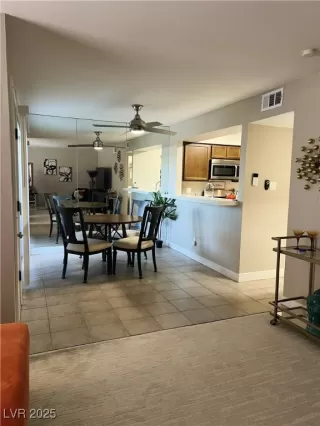 Photo #3: 2700462 Listing