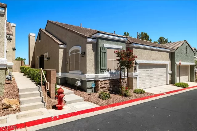 MLS: 2700474 Condo For Sale