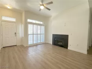 Photo #3: 2700483 Listing 