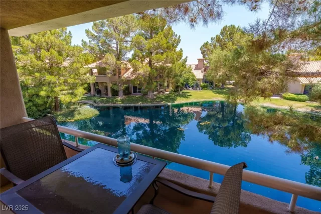 MLS: 2700502 Condo For Sale