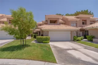 Photo #1: 2700502 Listing