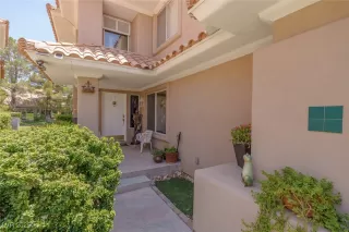 Photo #2: 2700502 Listing