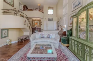 Photo #4: 2700502 Listing