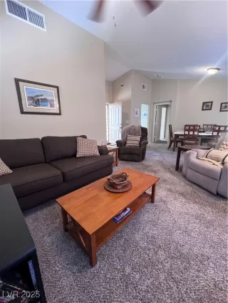 Photo #5: 2700525 Listing 