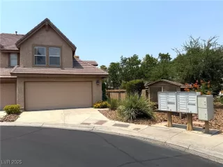 Photo #1: 2700527 Listing