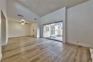 Photo #1: 2700537 Listing 