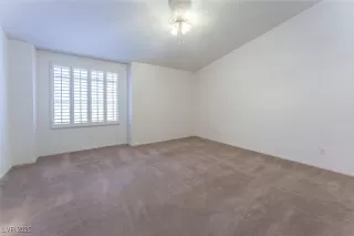 Photo #5: 2700559 Listing 