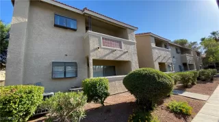 Photo #1: 2700582 Listing 