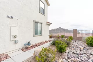Photo #1: 2700583 Listing 