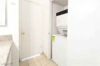 Photo #6: 2700613 Listing 