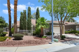 Photo #1: 2700617 Listing 