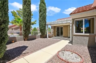 Photo #4: 2700617 Listing 